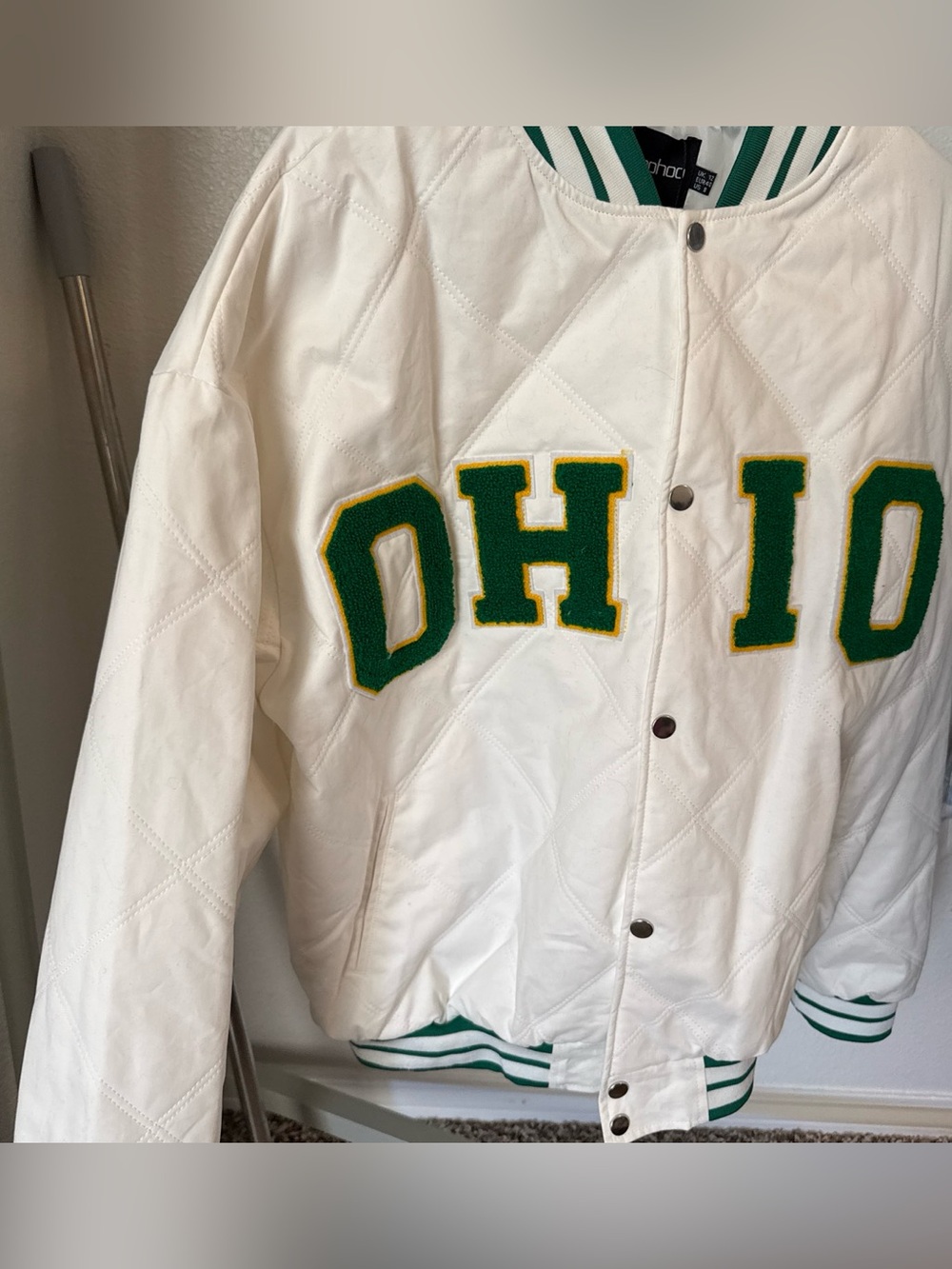 Boohoo White Quilted 'OHIO' Bomber Jacket with Green & Gold Lettering